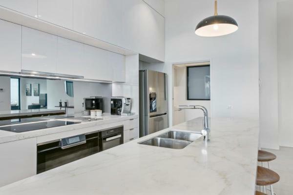 Experience Platinum Hotel Apartments Melbourne Zewnętrze zdjęcie